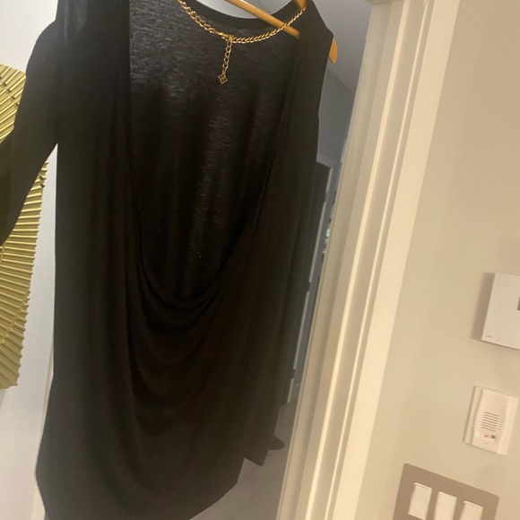 BCBGMAXAZRIA black open shoulder draped back chained long sleeve - Picture 4 of 5